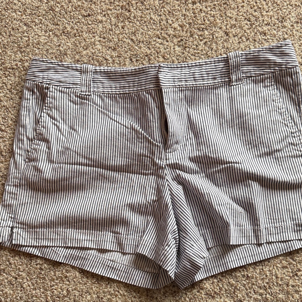 New York & Company Black and White Striped Women's Shorts
